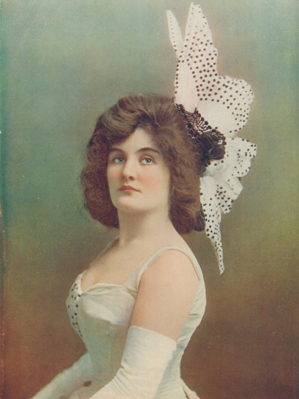 Miss Phyllis Rankin alkotó: English Photographer