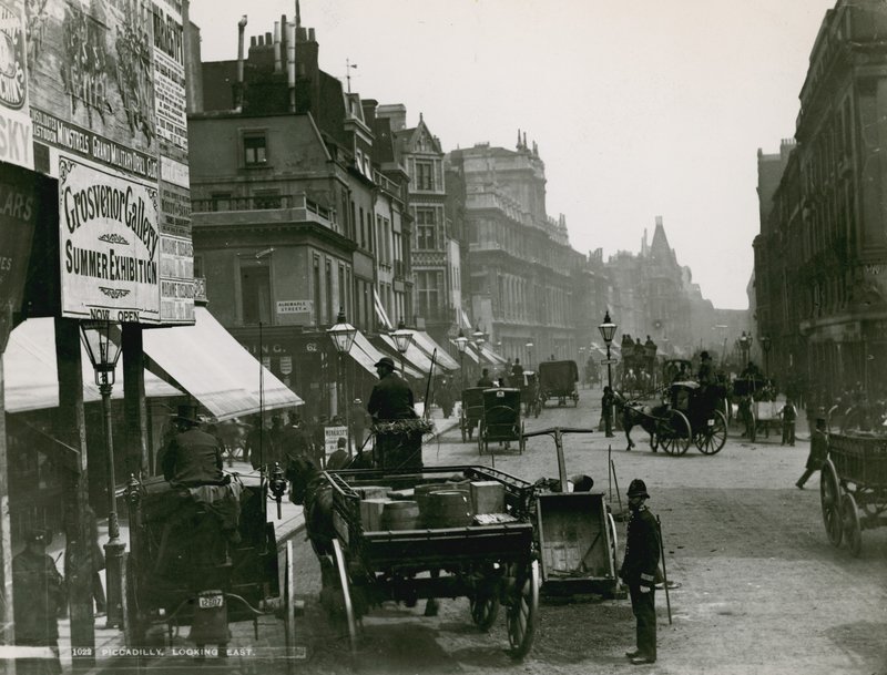 Piccadilly, London, kelet felé néz alkotó: English Photographer
