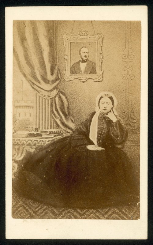 Viktória királynő alkotó: English Photographer