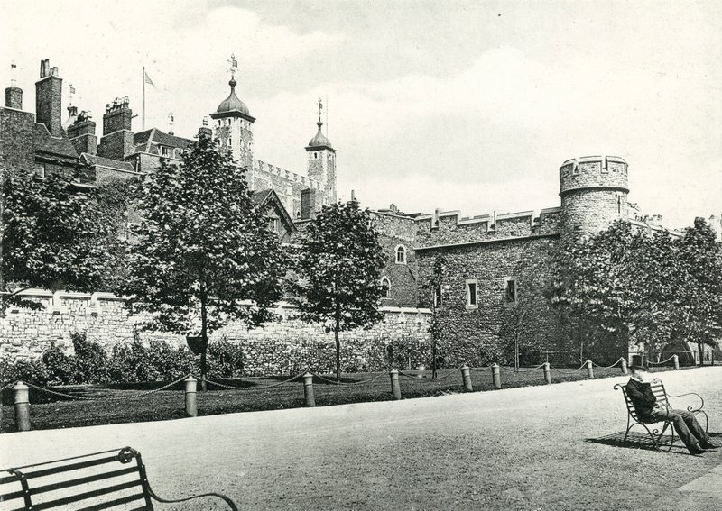 Tower of London a rakpartról alkotó: English Photographer