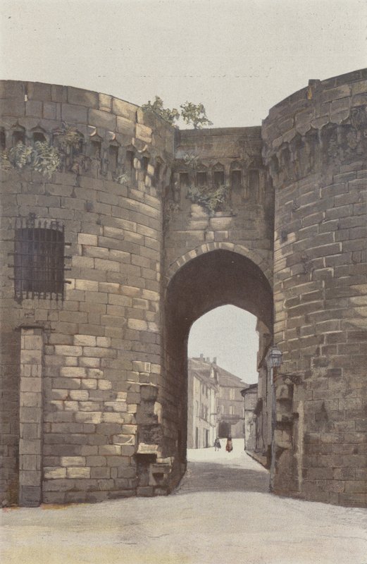 Konyak, Városkapu alkotó: French Photographer