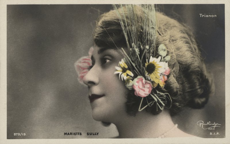Mariette Sully alkotó: French Photographer