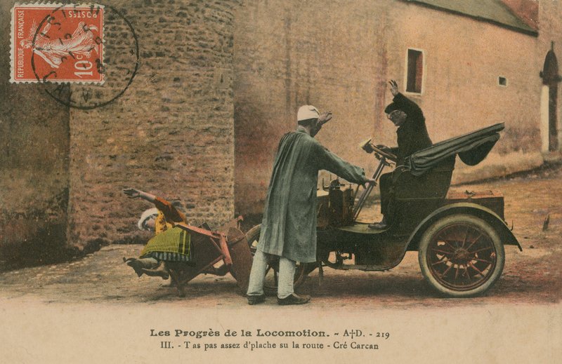 Motorbaleset. 1913-ban feladott képeslap. alkotó: French Photographer