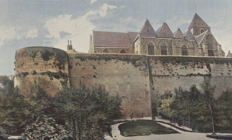 Saint-Valery-sur-Somme, templom és régi sáncok alkotó: French Photographer