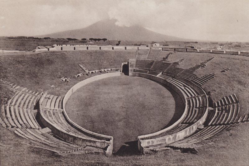Anfiteatro, The Amphitheater (f/w fotó) alkotó: Italian Photographer
