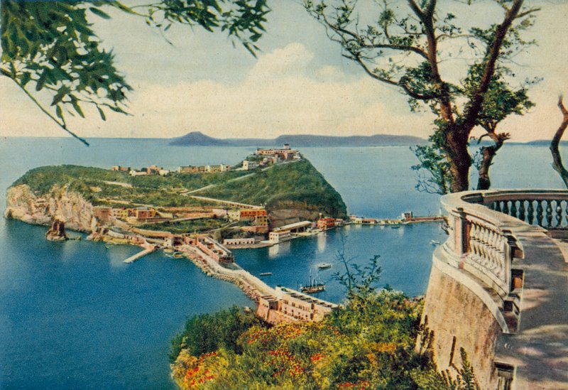Nápoly / Nápoly: Nisida (színes fénykép) alkotó: Italian Photographer