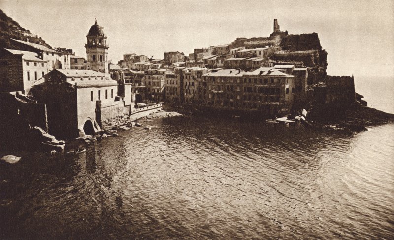 Olaszország: Vernazza, Riviera (f/w fotó) alkotó: Kurt Hielscher