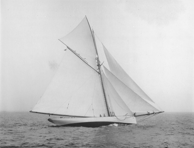 A jacht, Atlantic alkotó: Nathaniel Livermore Stebbins