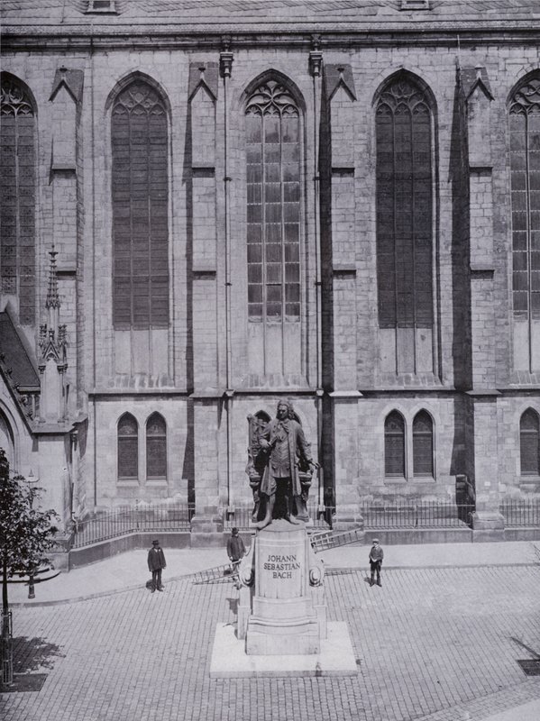 Lipcse: Thomaskirche Bach-emlékművel (f/w fotó) alkotó: Photographer German